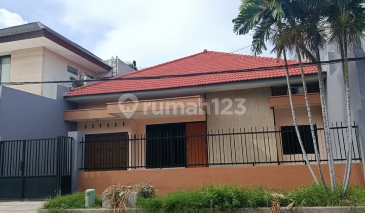 Dijual Baru Gresss, Modern Minimalis Manyar Siap Huni