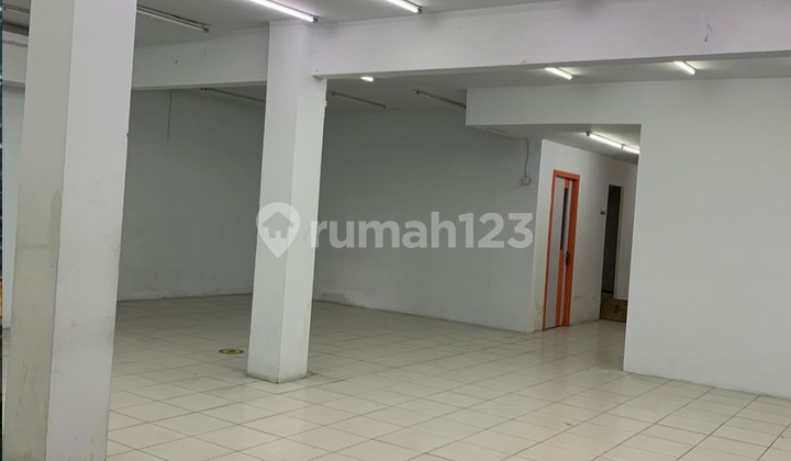 Strategic Shop House for Sale on 0 Dharmahusada Main Road 2