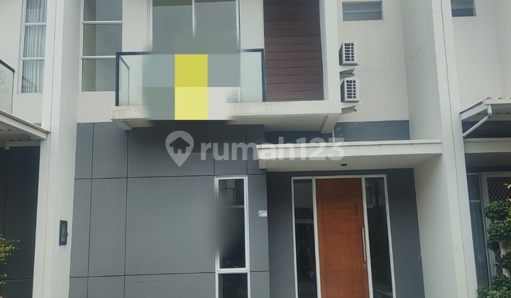 Disewakan Rumah Modern Minimalis Central Park Juanda