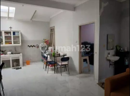 Dijual Rumah Minimalis Griya Asri, Pakuwon City 2