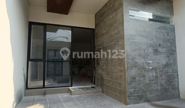 Dijual Rumah Modern Minimalis Mulyosari 2