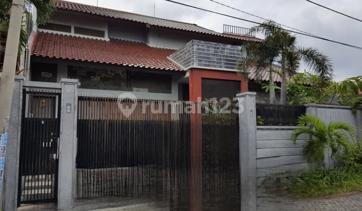 2.5-Story House Sidosermo Plasa Marina Prapen Rungkut A Yani 2.5-Story House Sidosermo Plasa Marina Prapen Rungkut A Yani