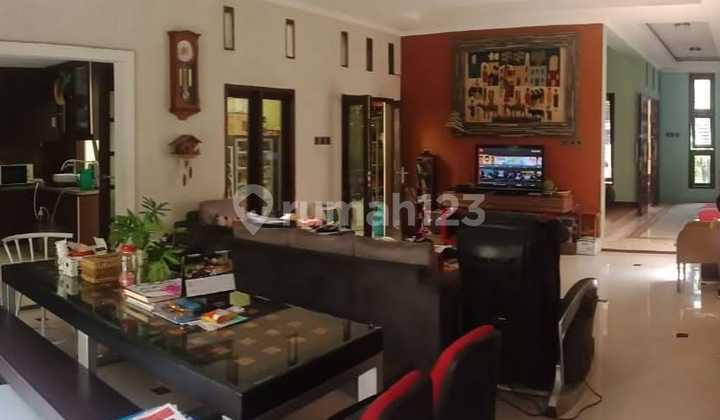 Rumah Gayungsari Barat Dekat Masjid Agung Al Akbar Raya A Yani