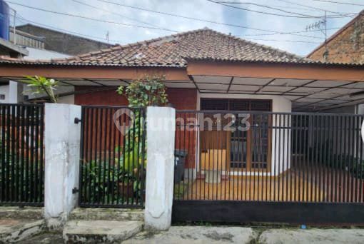 Rumah Minimalis Lokasi Strategis Di Lengkong
