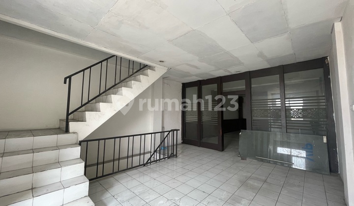 Dijual Ruko Dibawah NJOP. Bagus dan Strategis. di Jalan Raya Dijual Ruko Dibawah NJOP. Bagus dan Strategis. di Jalan Raya