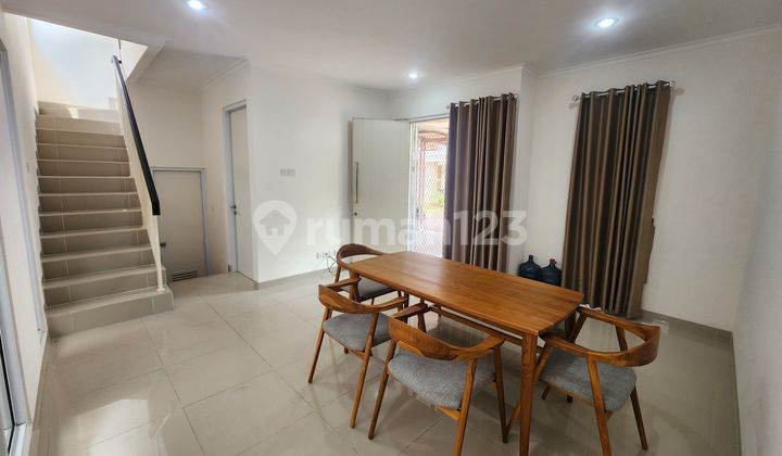 For Sale, House in Gading Serpong, Ready to Occupy 2