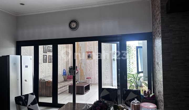 Dijual Murah Rumah!! Area Pamulang Lt 220 SHM - Rumah Dijalan Jalan Tampak Siring Villa Dago 2
