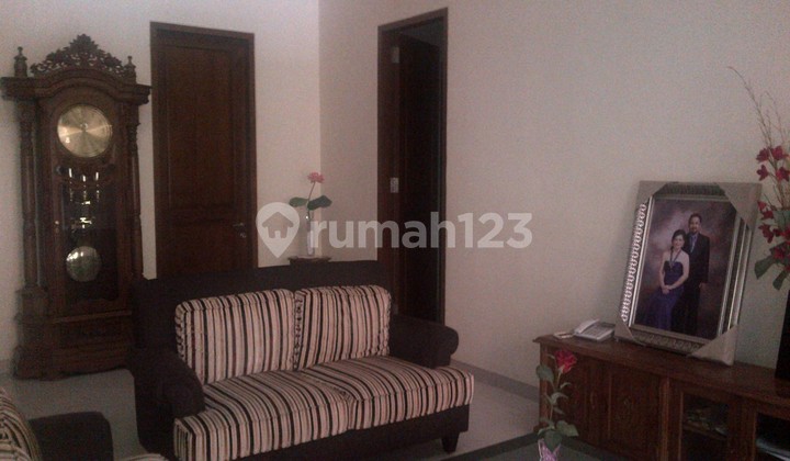 Dijual 2 Bidang Tanah Beserta Bangunan Rumah Mewah dengan Lahan Luas - Total LT 463 M SHM Lokasi: Jl. Pondok Cabe, Pamulang - Tangerang Selatan. 2