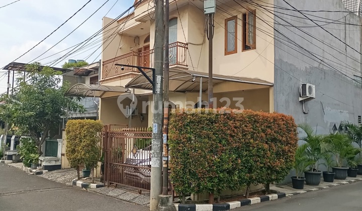 Rumah 2 Lantai di Pondok Surya Ciledug. SHM 2