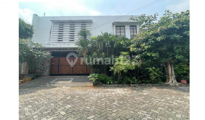 Cheap House Large 435 sqm Land, Taman Kedoya Indah West Jakarta - Cash Only 1