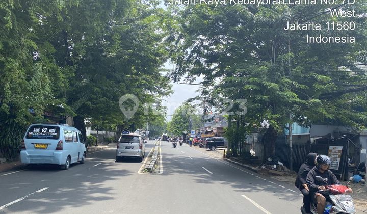 Office Building LT 389M2 on Jl Kebayoran Lama, Kebon Jeruk West Jakarta - Cash Only