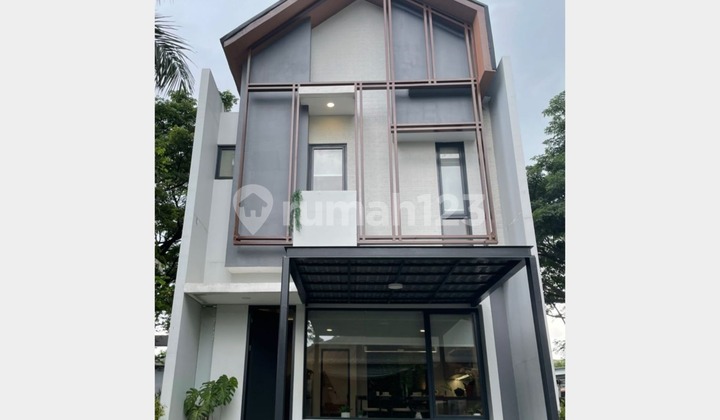 Nice 2-Storey House in Yuthica Cluster, BSD City, South Tangerang Nice 2-Storey House in Yuthica Cluster, BSD City, South Tangerang