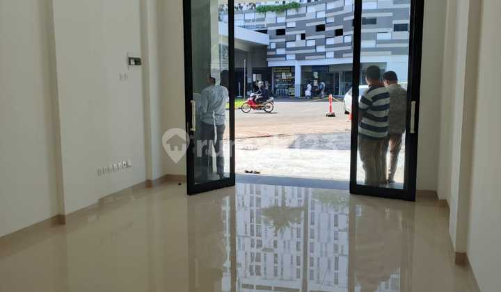 DIsewakan Ruko Akasa Promenade 3 Lantai di BSD City, Tangerang Selatan DIsewakan Ruko Akasa Promenade 3 Lantai di BSD City, Tangerang Selatan