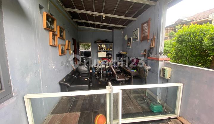 Rumah Hook di Perumahan Graha Raya Bintaro 2