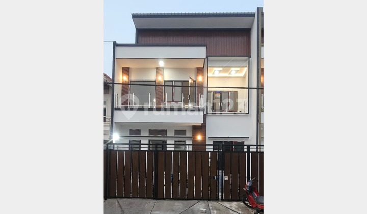 Rumah Baru 2 Lantai di Nusa Loka Bsd, Tangerang Selatan