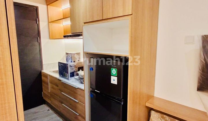 For Rent Collins Boulevard Apartment Full Furnished Studio Type in Serpong