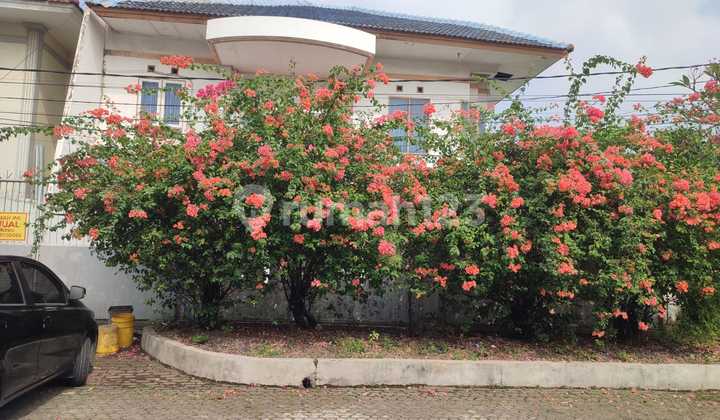 Rumah Cantik 2 Lantai di Taman Royal Tangerang Rumah Cantik 2 Lantai di Taman Royal Tangerang