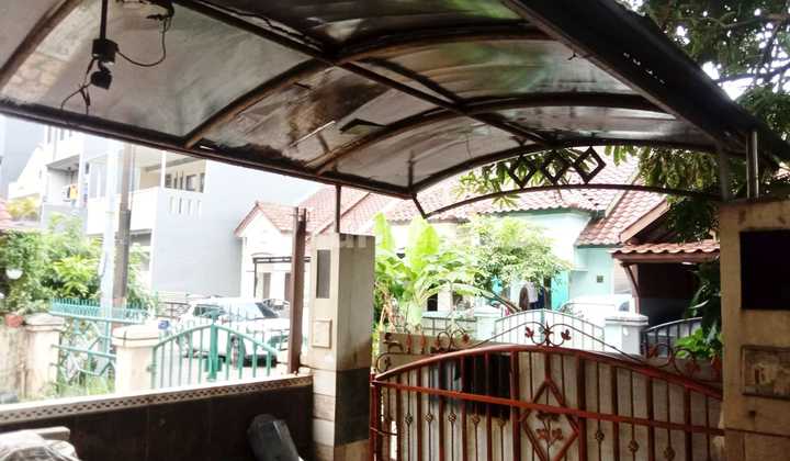 For Quick Rent, Metland Puri House Size 6x15, Semi-Furnished For Quick Rent, Metland Puri House Size 6x15, Semi-Furnished