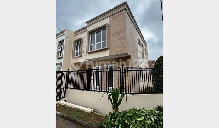 Rumah (Brand New) Hook di Sektor Gading Serpong, Tangerang