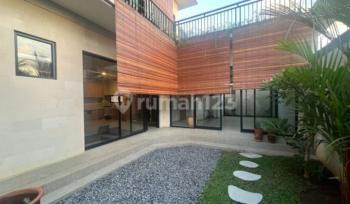Rumah Semi Villa di Mahendradata Dekat ke Seminyak dan Kerobokan Rumah Semi Villa di Mahendradata Dekat ke Seminyak dan Kerobokan