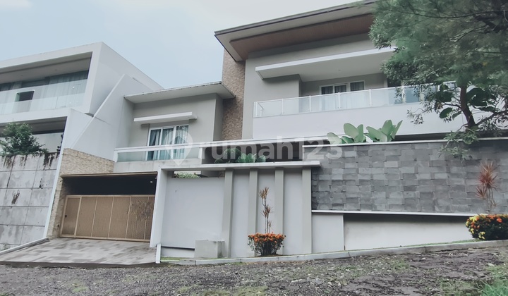 Rumah Mewah Papandayan Gajahnungkur 1