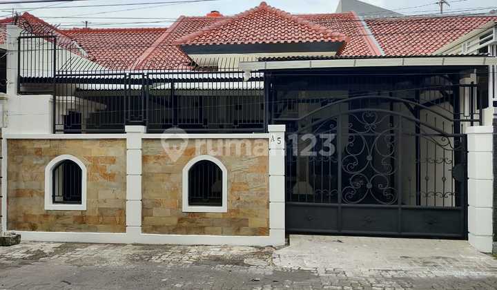 For sale: House in Menoreh, Gajahmungkur, Semarang. 1