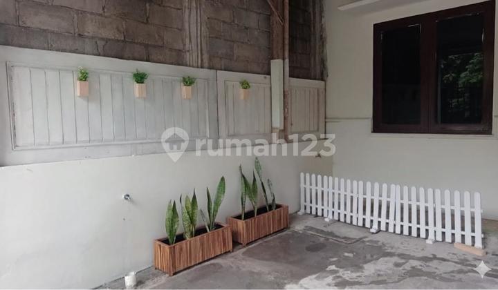 RUMAH SIAP HUNI SEMI FURNISH LINGKUNGAN NYAMAN DI WEDOMARTANI
