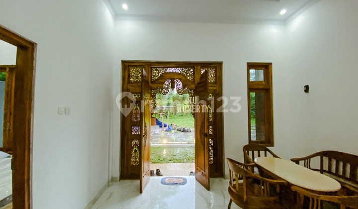 Comfortable Javanese Modern Residence Near Akmil Magelang