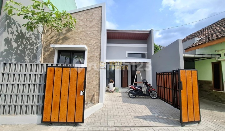 Price Drop! New Move-in Ready House Near County Road