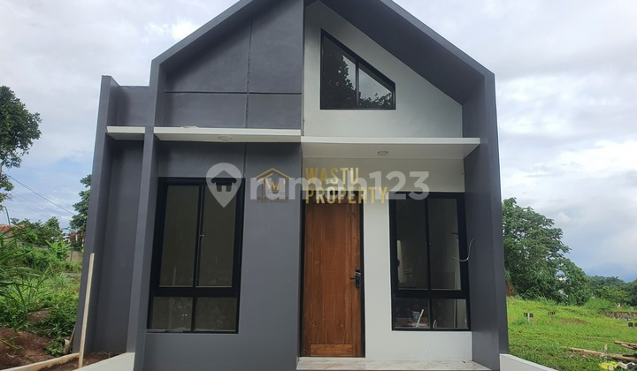 Rumah Modern Minimalis di Lokasi Strategis Cibinong Rumah Modern Minimalis di Lokasi Strategis Cibinong
