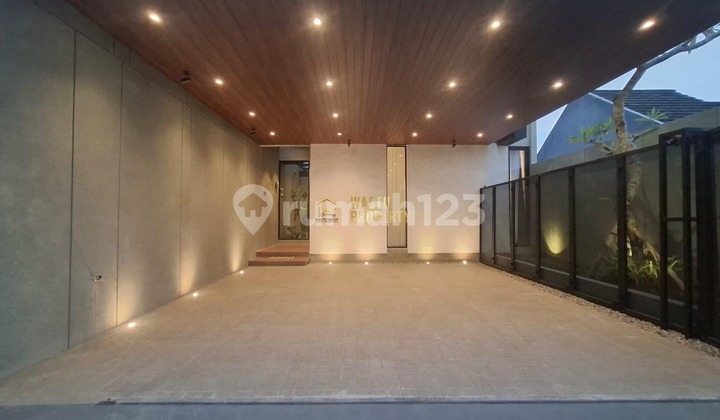 Hunian Rasa Villa dengan Halaman Luas di Kalasan 2