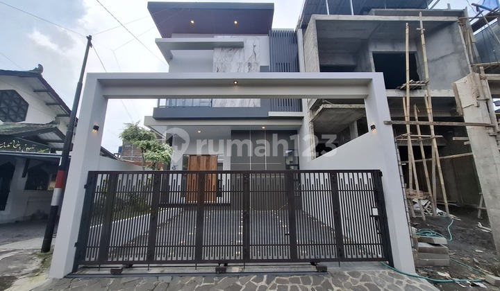 Hunian 2 Lantai di Jogja, Nyaman untuk Keluarga Maupun Investasi Hunian 2 Lantai di Jogja, Nyaman untuk Keluarga Maupun Investasi