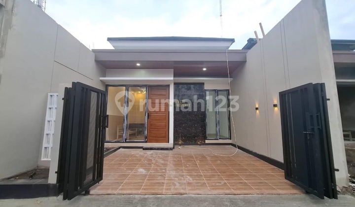 Modern House at Affordable Price, Comfortable Environment in Kalasan Modern House at Affordable Price, Comfortable Environment in Kalasan