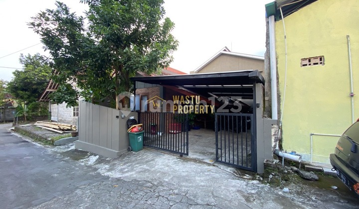 2-Story Fully Furnished Boarding House Near UII Campus