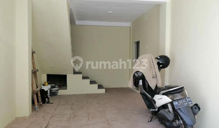 Rumah Hook Strategis di Kawasan Minomartani 2