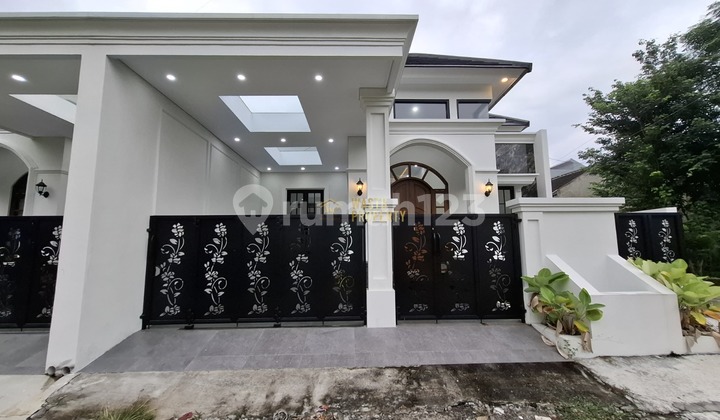 Luxury Residence Ready to Occupy 3 Minutes to PPG Arts, Sleman Luxury Residence Ready to Occupy 3 Minutes to PPG Arts, Sleman