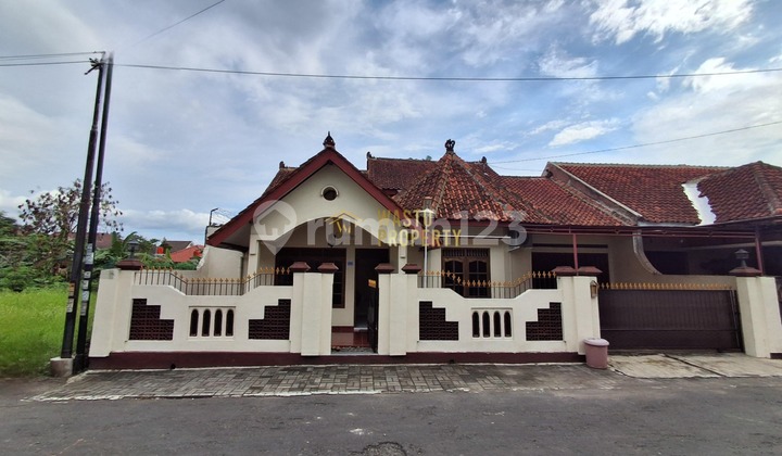 Dijual Rumah Siap Huni Lokasi Strategis Dekat Kampus dan Kota