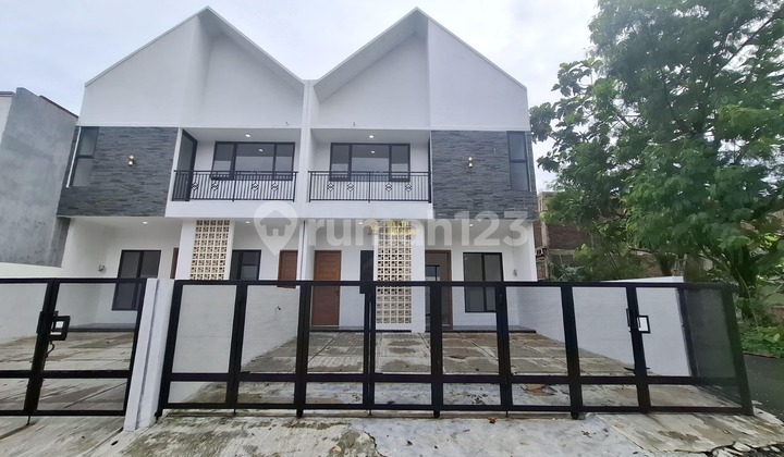 2-Storey House Ready to Occupancy Scandinavian Style in North Jogja Bay