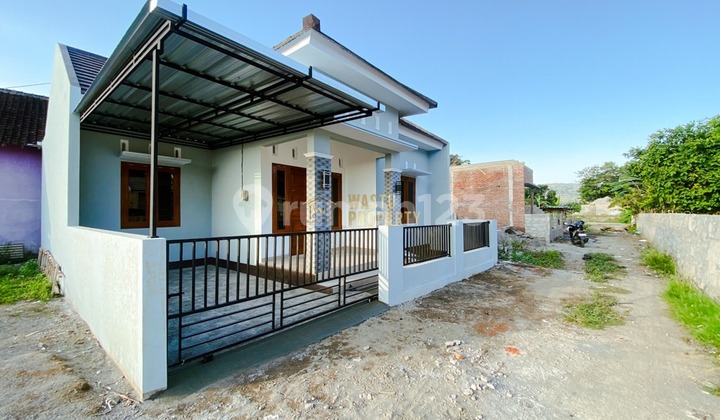 DIJUAL RUMAH MODERN 500 JUTAAN SHM DEKAT SMA NEGERI 1 PRAMBANAN DI MADUREJO PRAMBANAN DIJUAL RUMAH MODERN 500 JUTAAN SHM DEKAT SMA NEGERI 1 PRAMBANAN DI MADUREJO PRAMBANAN