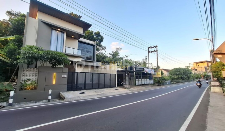 Dijual Rumah 2 Lantai SHM Full Furnished Dekat Al Azhar Cairo di Sinduharjo Ngaglik Sleman 2