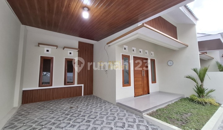 Dijual Rumah Modern Dalam Cluster SHM 600 Jutaan di Purwomartani Kalasan Sleman Dekat Kampus Ukrim