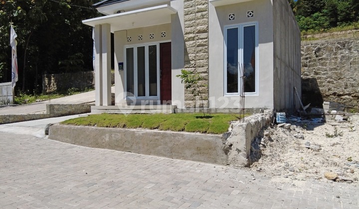 HOUSE FOR SALE 500 MILLION FREEHOLD IN HOUSING ESTATE, BALECATUR GAMPING SLEMAN 2