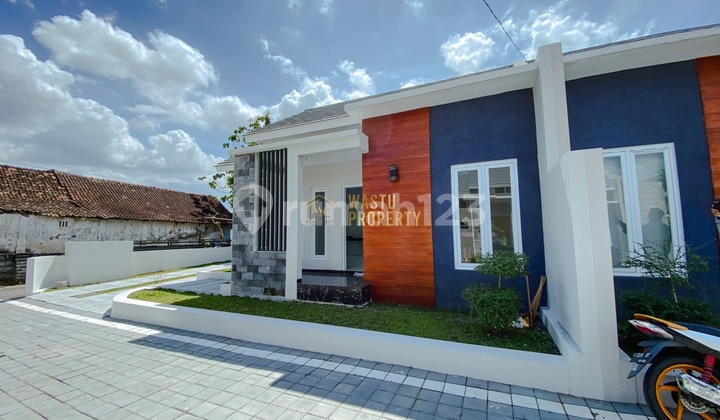 DIJUAL RUMAH SIAP HUNI 600 JUTAAN 4 MENIT DARI JL. RAYA JOGJA-SOLO DI TAMANMARTANI SLEMAN DIJUAL RUMAH SIAP HUNI 600 JUTAAN 4 MENIT DARI JL. RAYA JOGJA-SOLO DI TAMANMARTANI SLEMAN