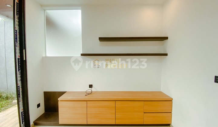 For Sale 2-Storey House SHM Fully Furnished Inside Ring Road Maguwoharjo 2