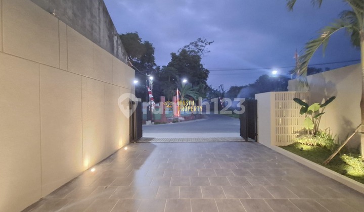 HOUSE FOR SALE, READY TO OCCUPY, WITH SHM CERTIFICATE, NEAR JOGJA-SOLO TOLL EXIT, LOCATED IN PURWOMARTANI, KALASAN. 2