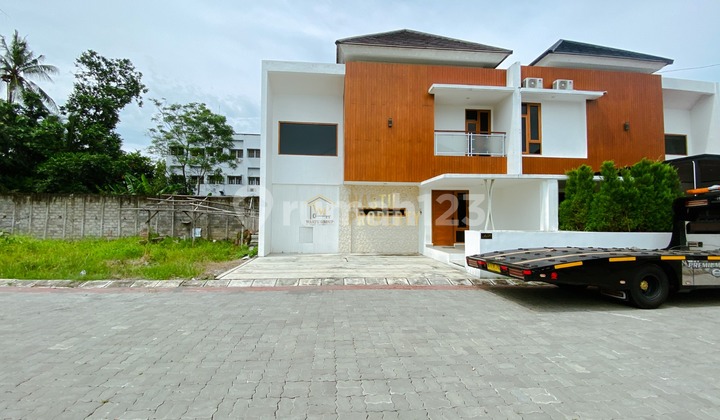 Rumah Mewah Harga Murah di Tajem, Dekat Sd Budi Mulia 2 Panjen 2