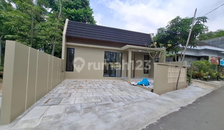 Cheap House, 3 Bedrooms, East of Gentan Market, Sleman 2