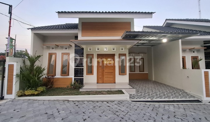 Rumah Dalam Cluster 8 Menit ke Smk N 1 Depok Rumah Dalam Cluster 8 Menit ke Smk N 1 Depok