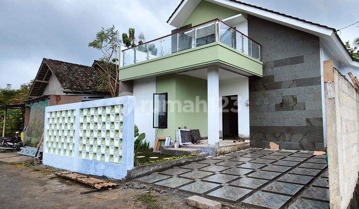 2-STORY HOUSE WITH BEAUTIFUL VIEW 8 MINUTES FROM PANGUDI LUHUR JUNIOR HIGH SCHOOL