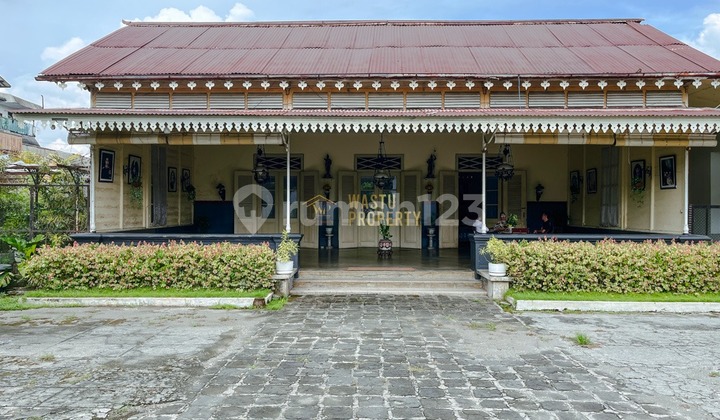RUMAH WARISAN BUDAYA MILIK PRIBADI DI YOGYAKARTA 2